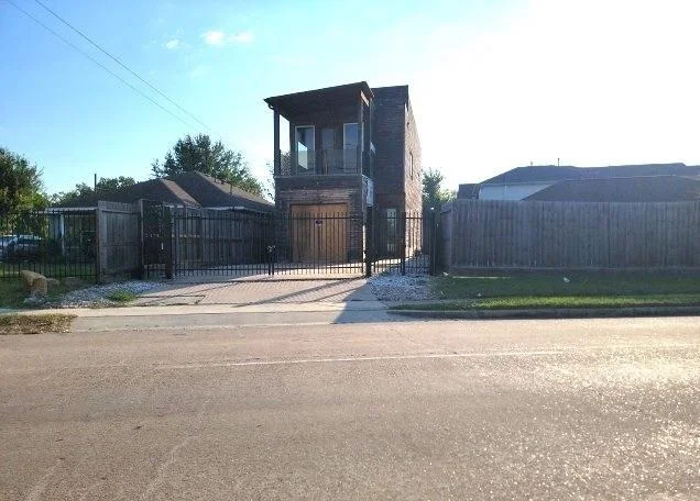 Unit for sale at 8136 N Main Street, Houston, TX 77022