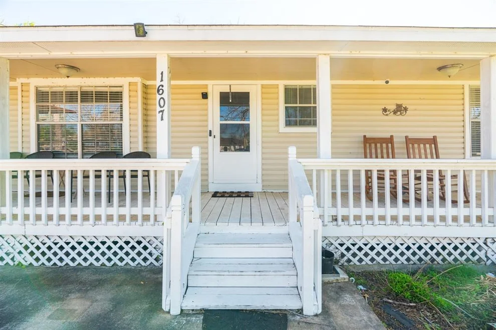 Unit for sale at 1607 Kerbey Street Street, Houston, TX 77029