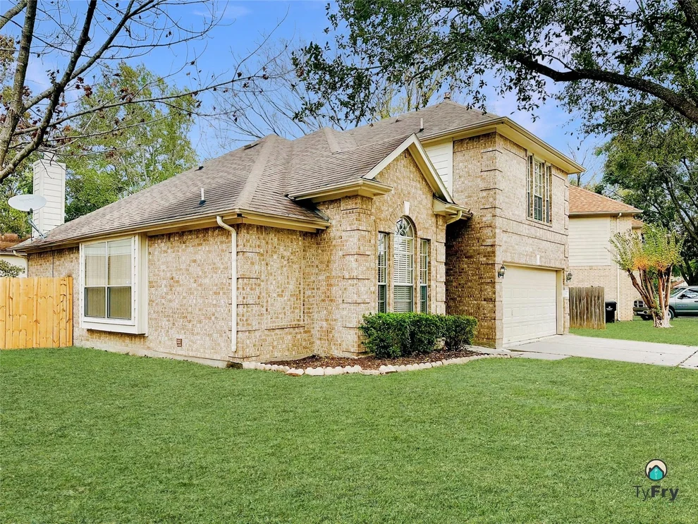 Unit for sale at 4142 Surreydon Drive, Houston, TX 77014
