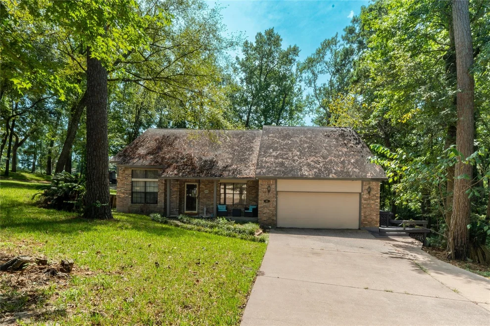 Unit for sale at 61 Harbor Run Drive, Coldspring, TX 77331
