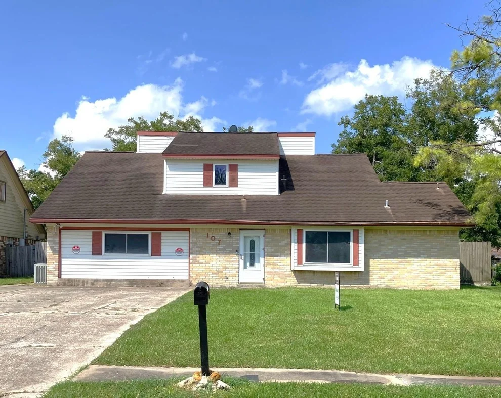 Unit for sale at 107 Ralph Street, Clute, TX 77531