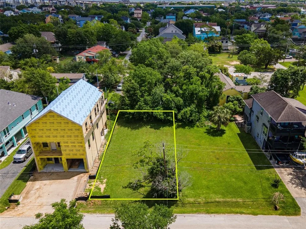 Unit for sale at 0 Pine Road, Clear Lake Shores, TX 77565