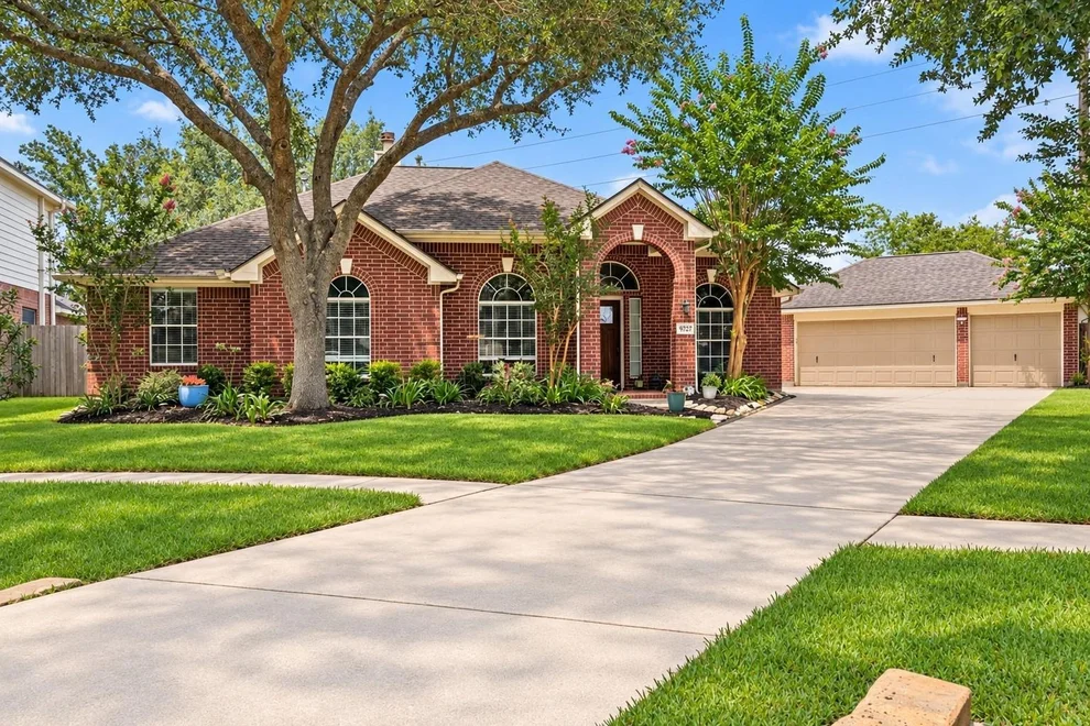 Unit for sale at 9727 Haviland Lane, Missouri City, TX 77459