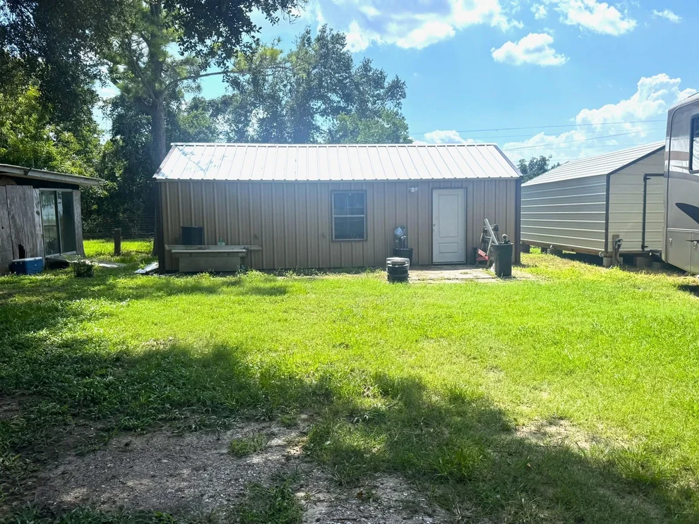 Unit for sale at 146 Catamaran Circle, Blessing, TX 77419
