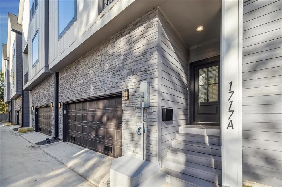 Unit for sale at 1717 W 23rd Street, Houston, TX 77008
