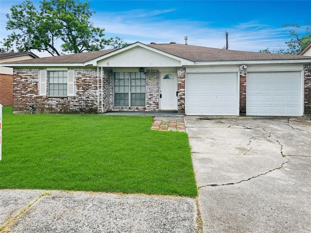 Unit for sale at 810 Shawnee Street, Houston, TX 77034