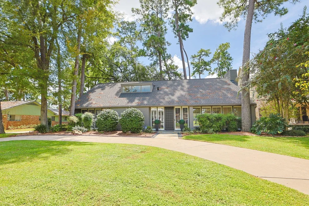 Unit for sale at 6003 Bermuda Dunes Drive, Houston, TX 77069