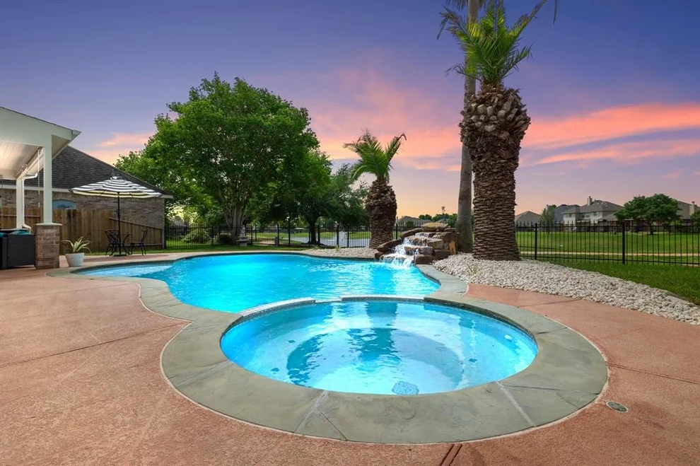 Unit for sale at 20031 Cypresswood Lake Drive, Spring, TX 77373