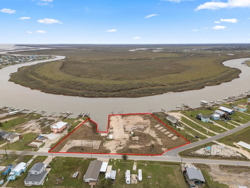 Unit for sale at 1052 County Road 201, Sargent, TX 77414