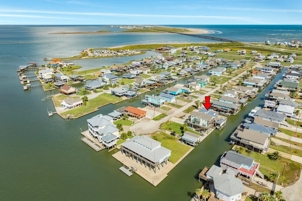 Unit for sale at 333 Schooner Drive, Freeport, TX 77541