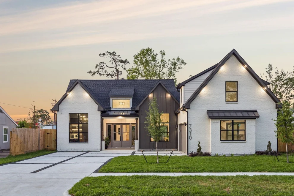 Unit for sale at 7310 Jalna Street, Houston, TX 77055