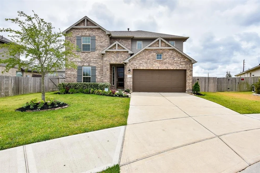 Unit for sale at 8631 Oakdale Bluff Court, Richmond, TX 77407