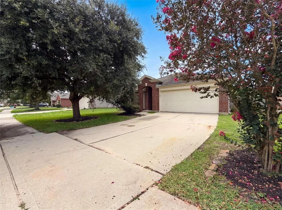Unit for sale at 6843 Tammany Manor Lane, Spring, TX 77379