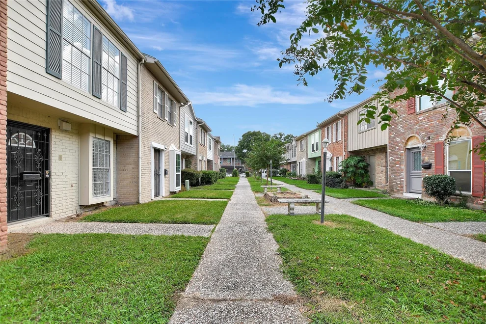Unit for sale at 7938 Leonora Street, Houston, TX 77061