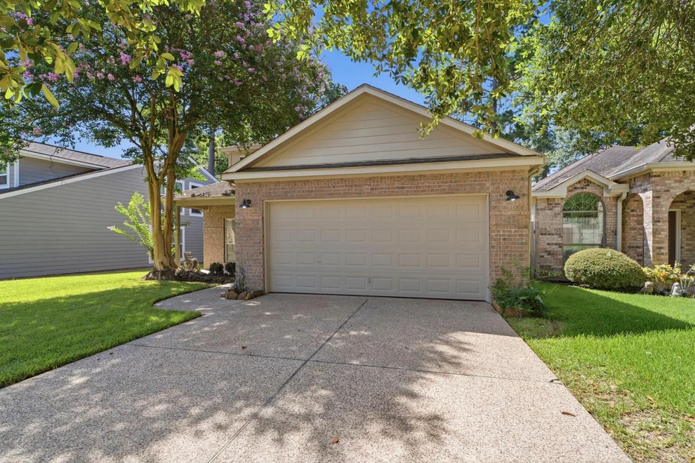 Unit for sale at 11619 Alcott Drive, Montgomery, TX 77356