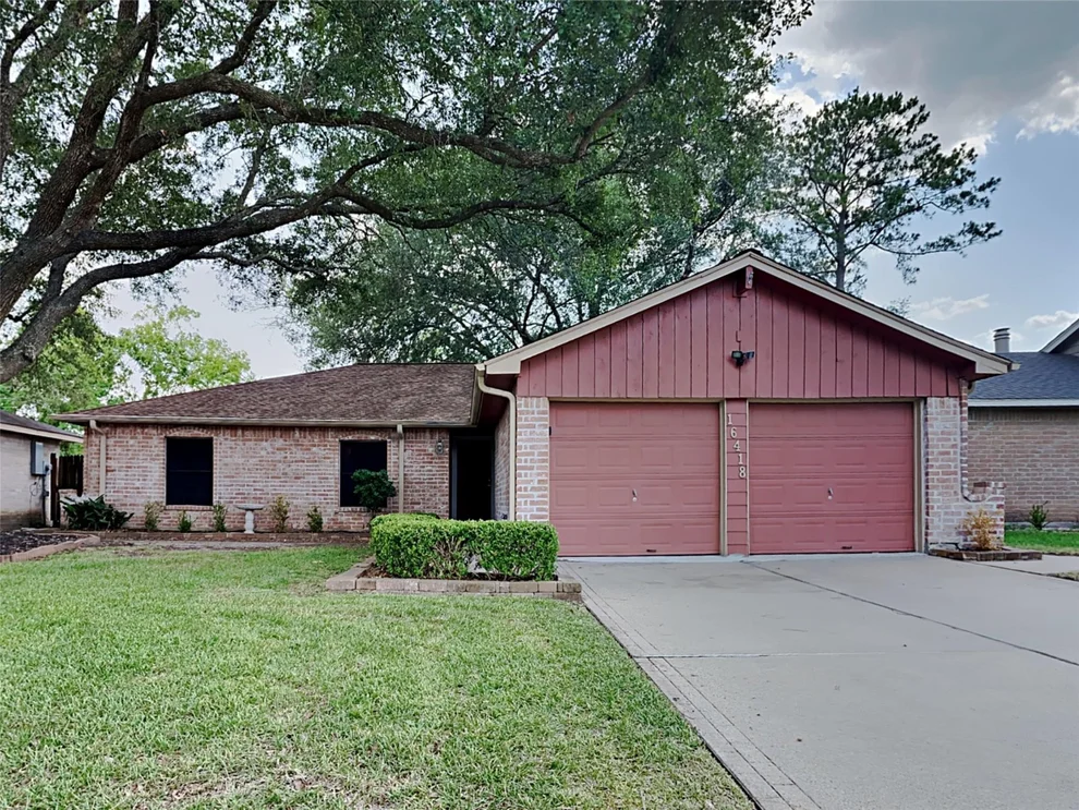 Unit for sale at 16418 Forest Bend Avenue, Friendswood, TX 77546