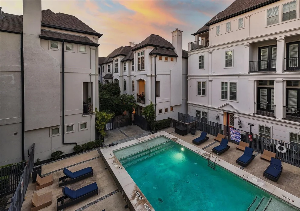 Unit for sale at 709 Live Oak Street, Houston, TX 77003