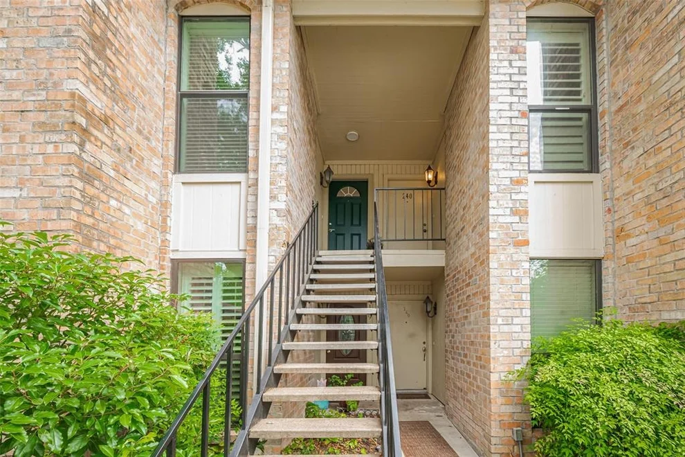 Unit for sale at 1601 S Shepherd Drive, Houston, TX 77019