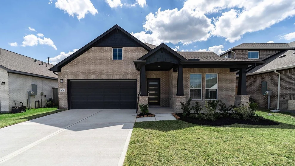 Unit for sale at 1726 Navigation Lane, Angleton, TX 77515