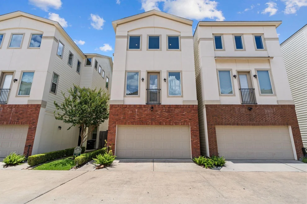 Unit for sale at 1207 Cedarpost Tree Springs Place, Houston, TX 77055
