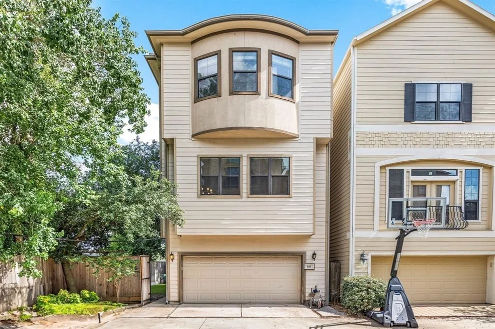 Unit for sale at 831 Garden Oaks Terrace, Houston, TX 77018