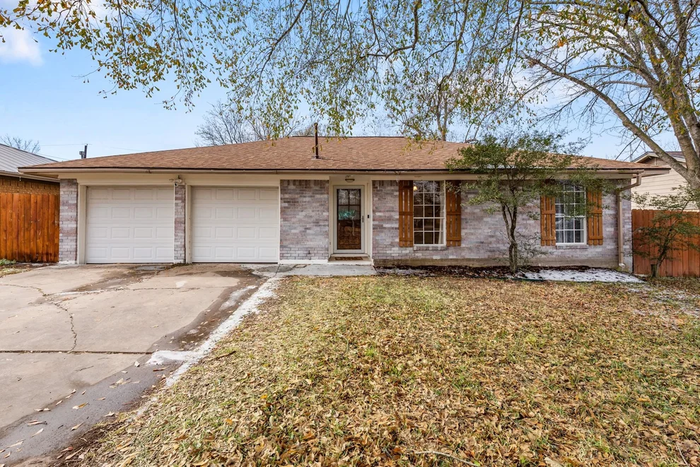 Unit for sale at 2902 Indiana Avenue, Bryan, TX 77803
