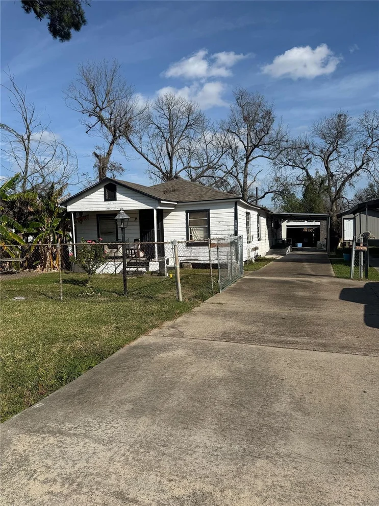 Unit for sale at 4622 Russell Street, Houston, TX 77026