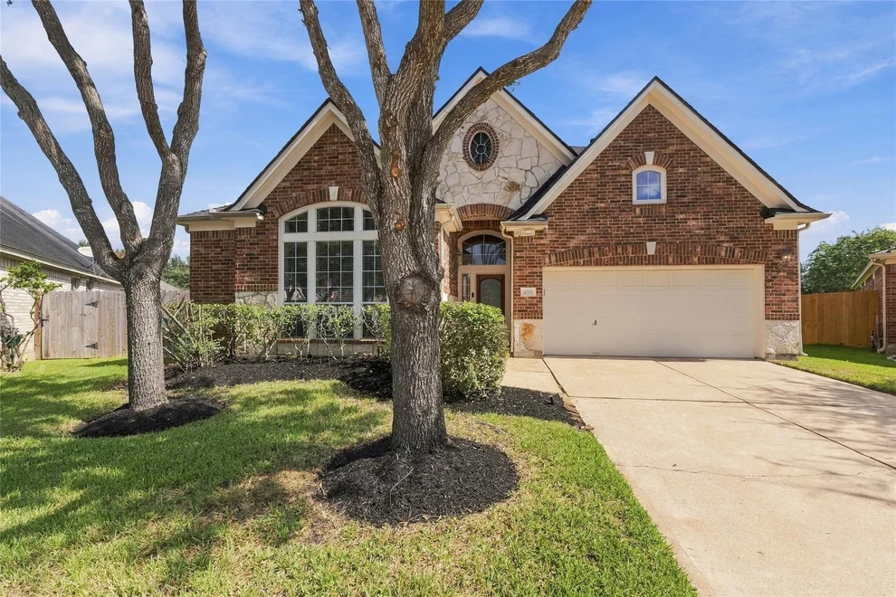 Unit for sale at 4006 Wolf Springs Court, Sugar Land, TX 77479