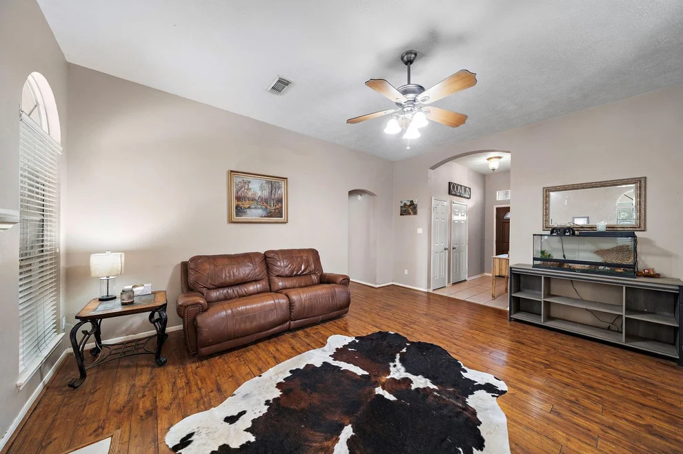 Unit for sale at 14943 Chestnut Falls Drive, Cypress, TX 77433