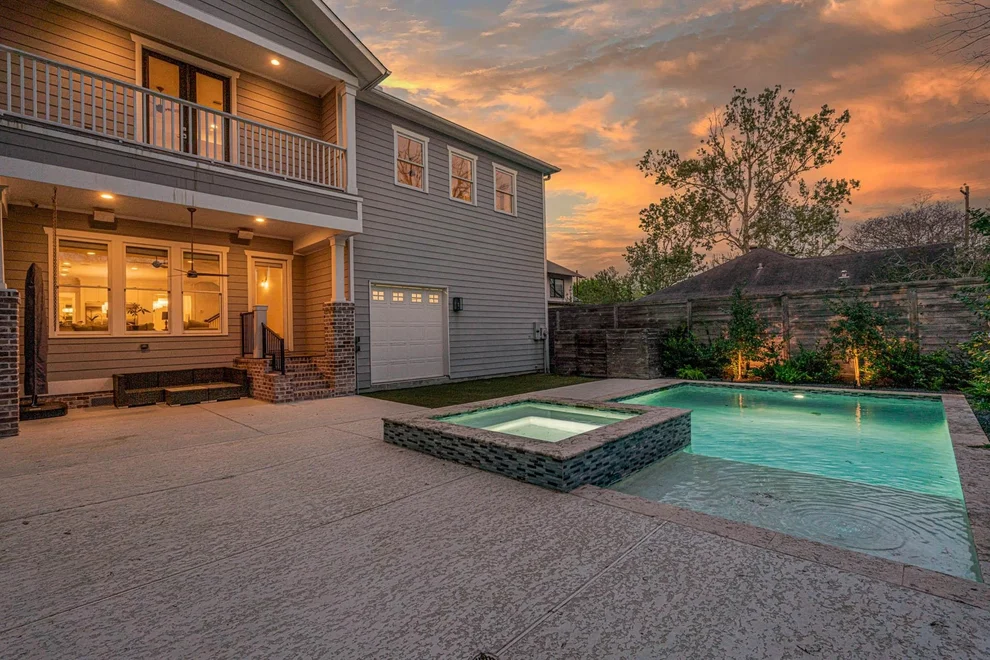 Unit for sale at 808 Merrill Street, Houston, TX 77009
