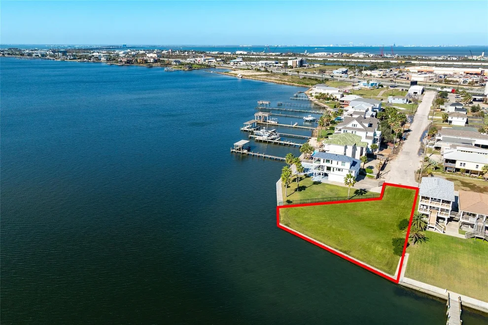Unit for sale at 6319 Avenue L, Galveston, TX 77551