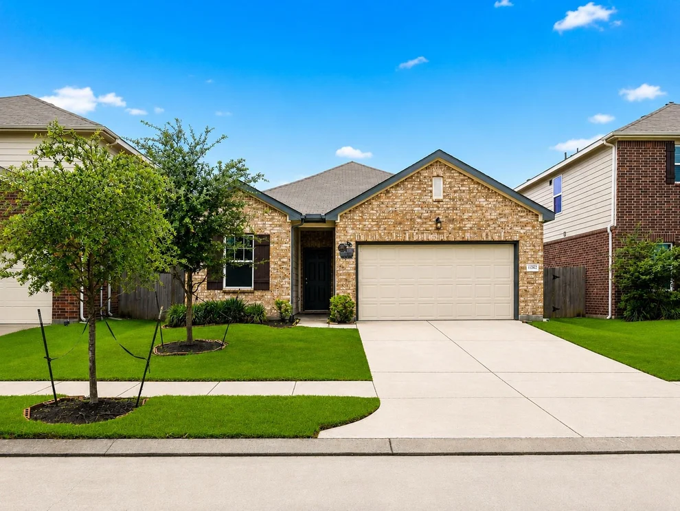 Unit for sale at 13502 Harefield Hollow Trail, Houston, TX 77049