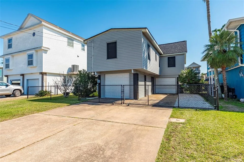 Unit for sale at 18 Dolphin Street, Bayou Vista, TX 77563