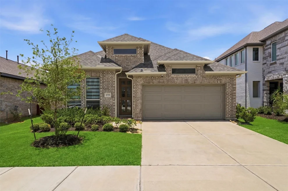 Unit for sale at 16719 Williams Gully Trail, Humble, TX 77346