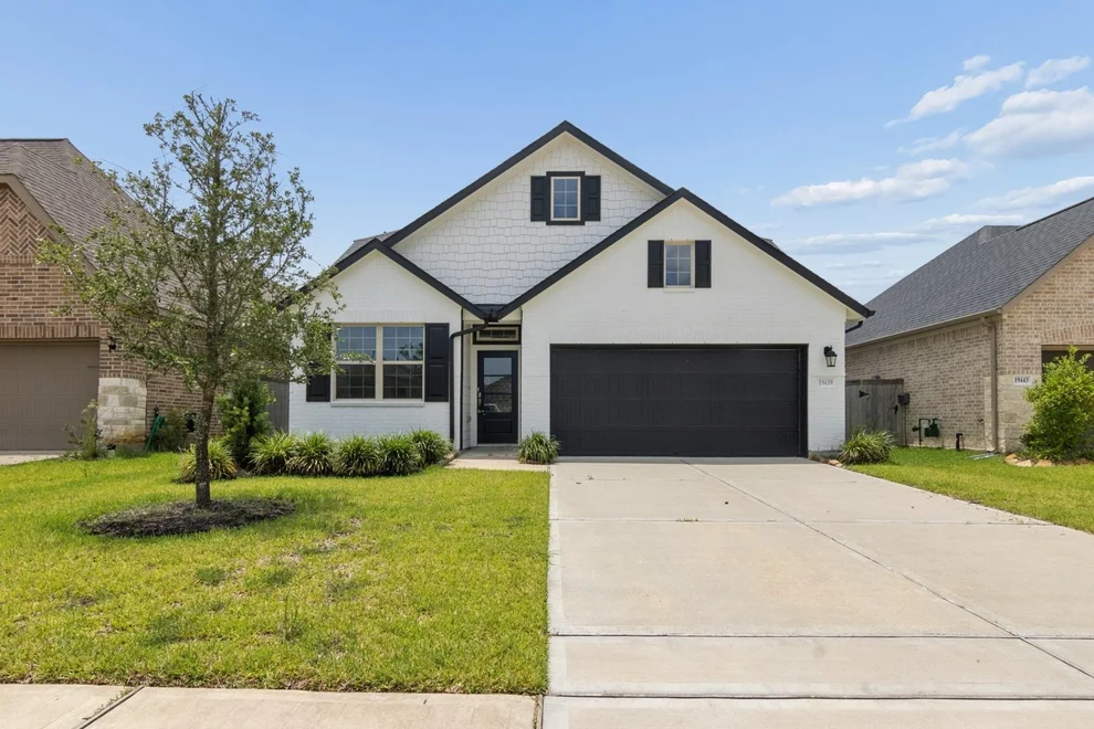 Unit for sale at 19439 Pacers Gait Lane, Tomball, TX 77377
