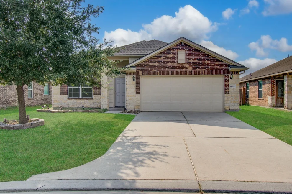 Unit for sale at 11218 Royal Sands Court, Houston, TX 77088