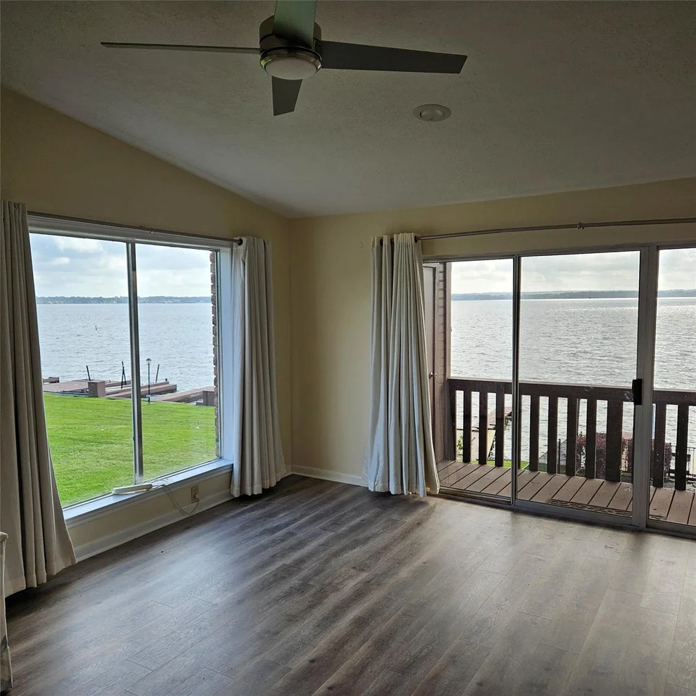 Unit for sale at 801 River Road Road, Montgomery, TX 77356