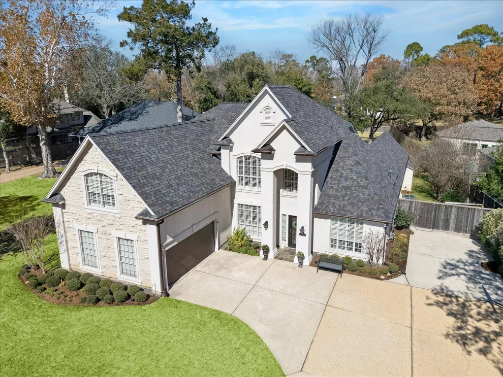 Unit for sale at 9120 Hilldale Street, Spring Valley Village, TX 77055