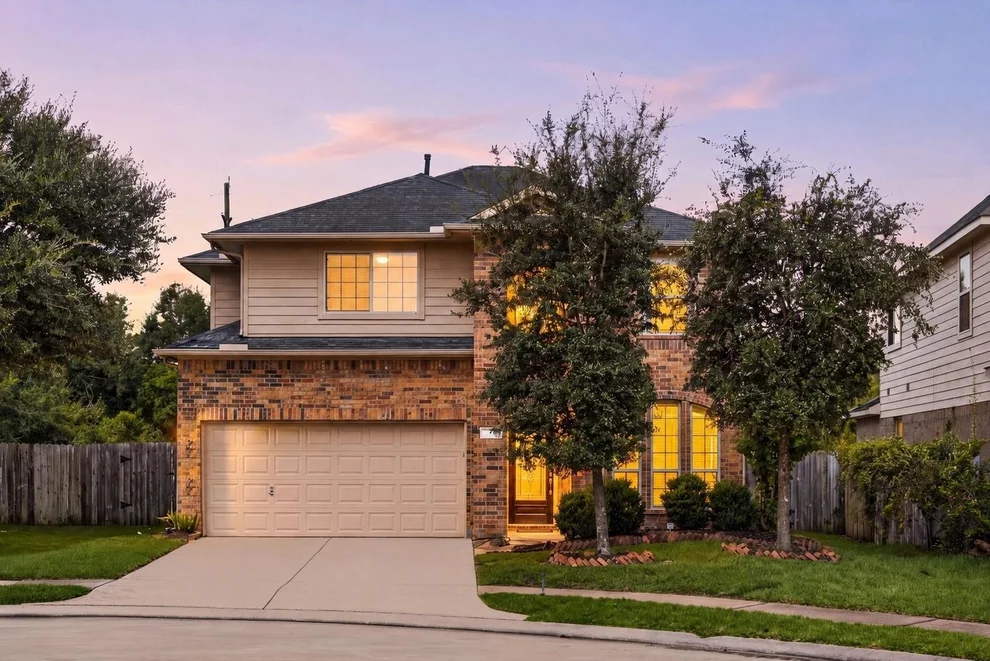 Unit for sale at 16955 Wedgeside Park, Cypress, TX 77429