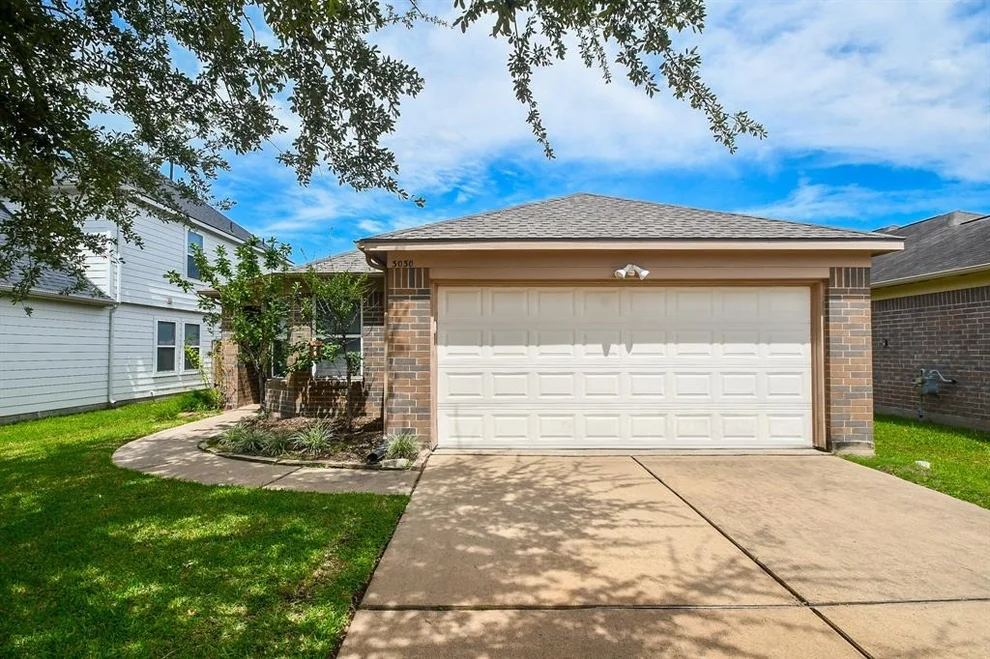 Unit for sale at 3030 Barkers Crossing Avenue, Houston, TX 77084