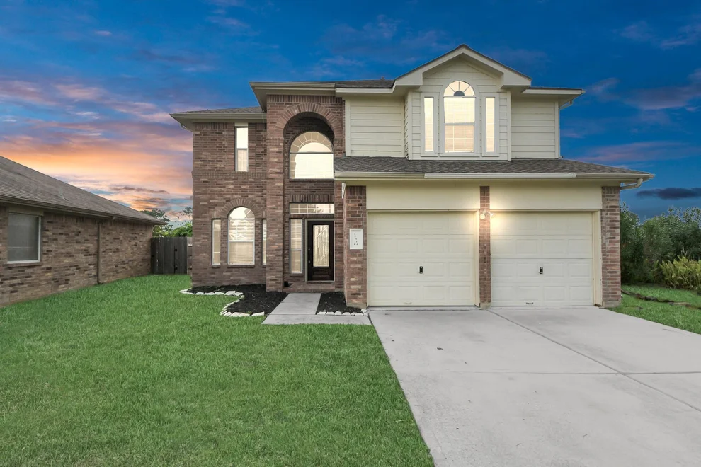Unit for sale at 12814 Mills Crossing Lane, Houston, TX 77070