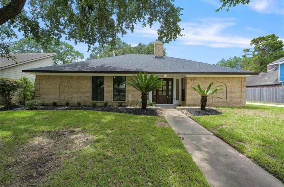 Unit for sale at 8811 Tavistock Drive, Houston, TX 77031
