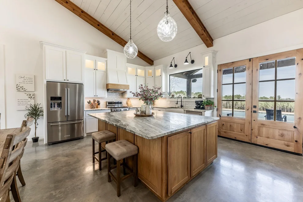 Unit for sale at 150 Bullyvard, Livingston, TX 77351