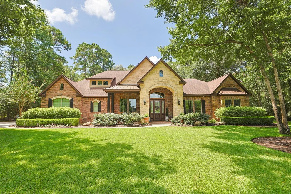 Unit for sale at 28934 Village Trail, Magnolia, TX 77355