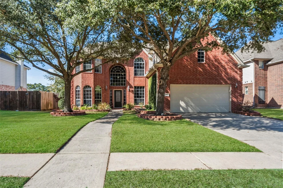 Unit for sale at 15911 Hermitage Oaks Drive, Tomball, TX 77377