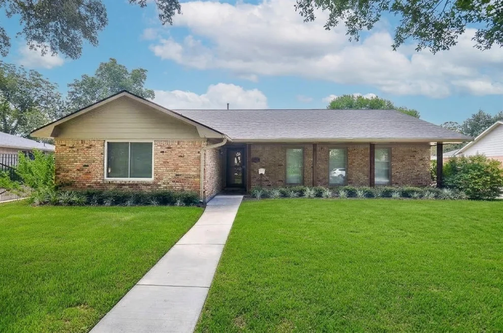 Unit for sale at 5127 Hummingbird Street, Houston, TX 77035