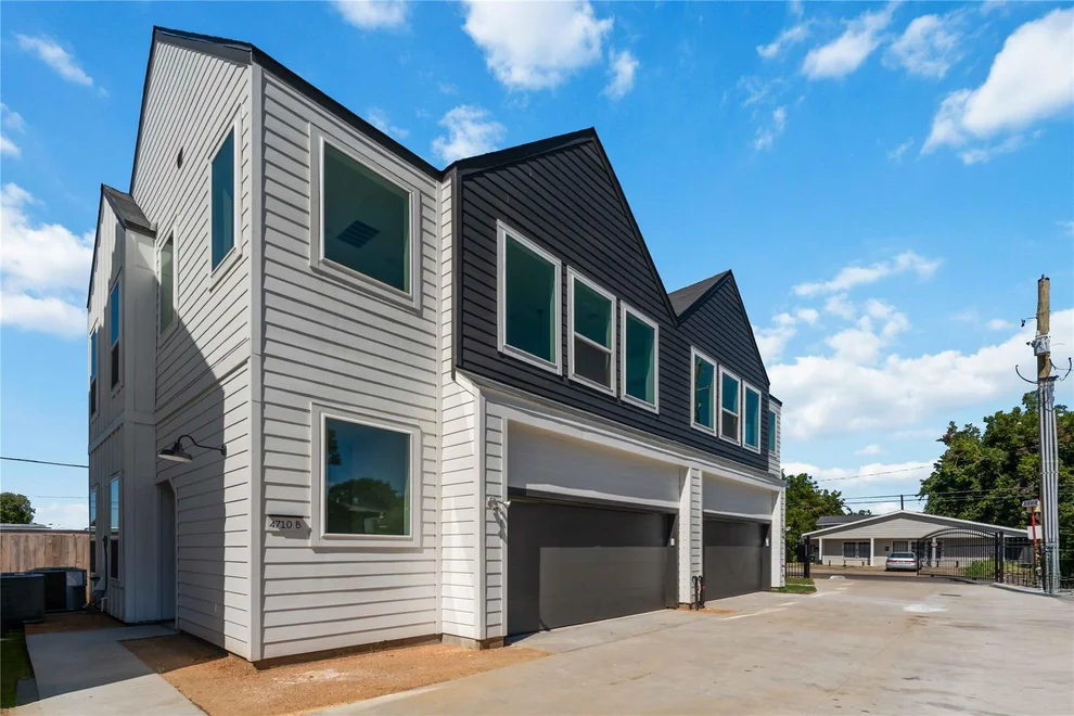 Unit for sale at 4710 Mallow Street, Houston, TX 77033
