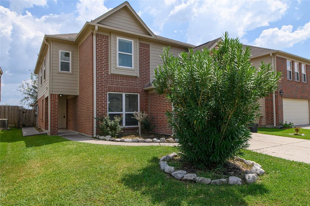Unit for sale at 11742 Greensbrook Garden Drive, Houston, TX 77044