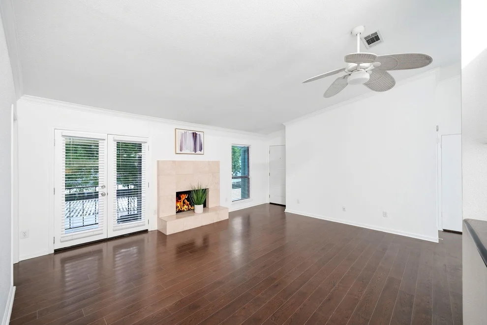 Unit for sale at 2425 Augusta Drive, Houston, TX 77057