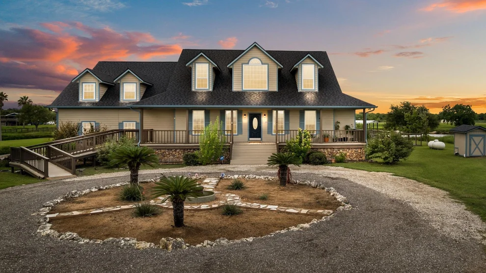 Unit for sale at 7902 S Redfish Drive, Hitchcock, TX 77563